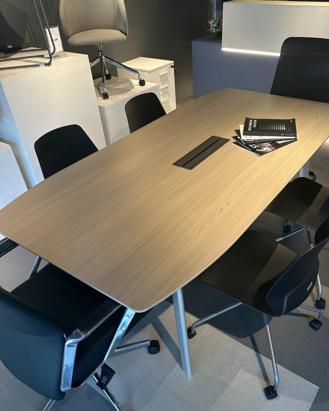 Mesa de Reuniones Nora 200 x 100 cm