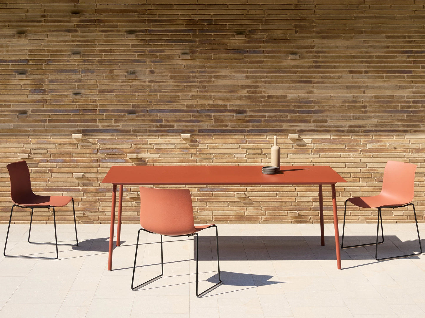 Catifa (Re) 46 - Design by Lievore Altherr Molina